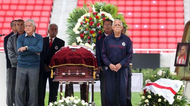Salvador reyes funeral.jpg